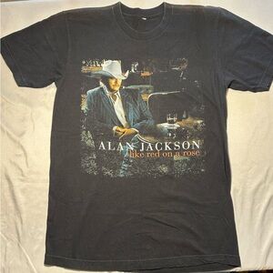 LOT Graphic T-Shirt’s